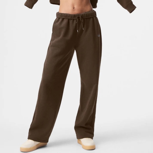 ALO Accolade Straight Leg Sweatpants - Size XS - Picture 1 of 8